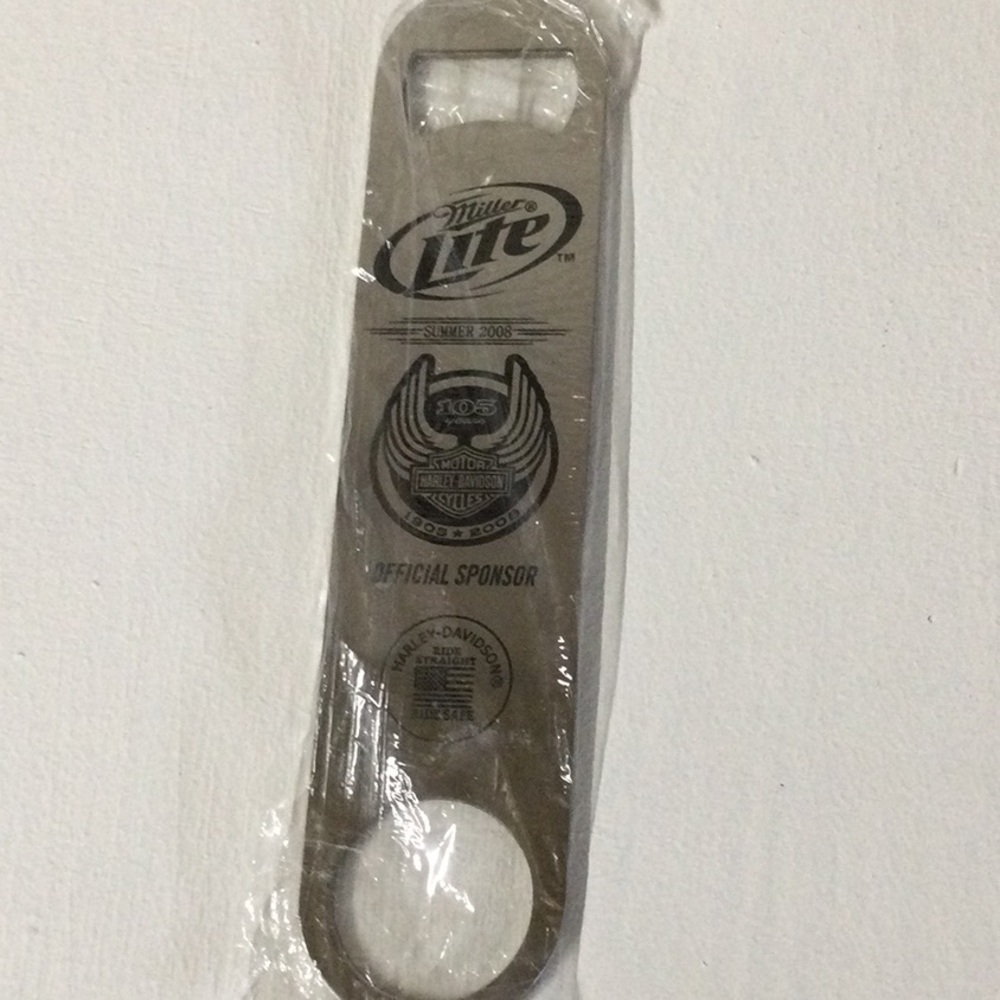 New Harley Davison Miller light bottle opener